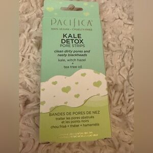 💙 4/$20 Pacifica Kale Detox Pore Strips